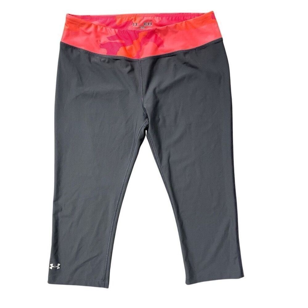 Under Armour Women’s Heatgear Fitted Camo Colorblock Capri Leggings Medium